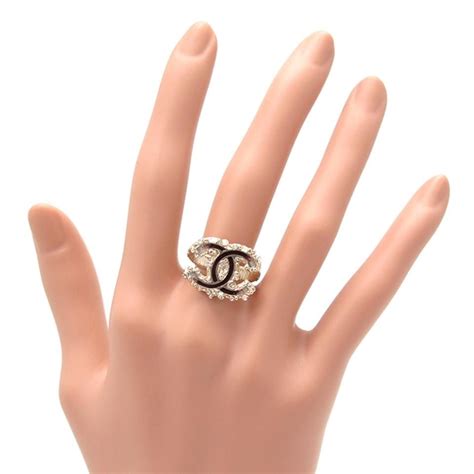 chanel ring zwart